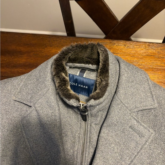 COLE HAAN Men’s Trench Coat with removable accent liner size S - Picture 3 of 8